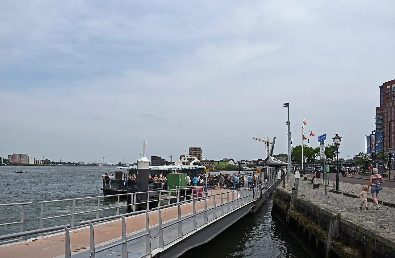 Dordrecht, Merwekade to Papendrecht, Noordhoek
