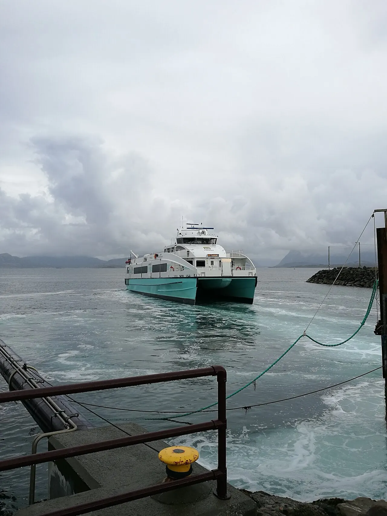 Edøya hurtigbåtkai to Ringholmen kai