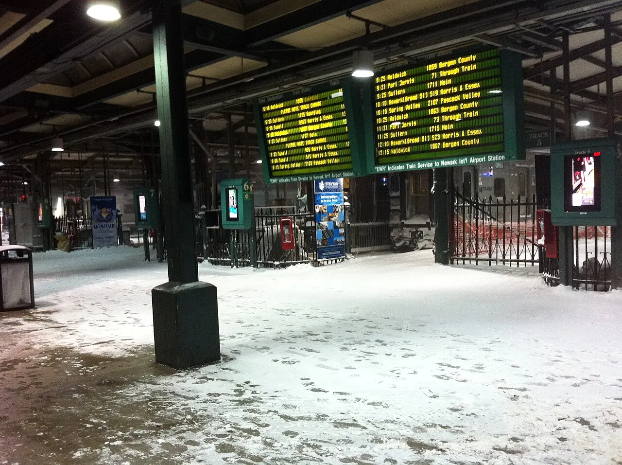 Hoboken / NJ Transit Terminal to Wall St/Pier 11