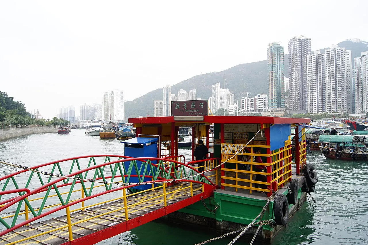 Ap Lei Chau to Aberdeen